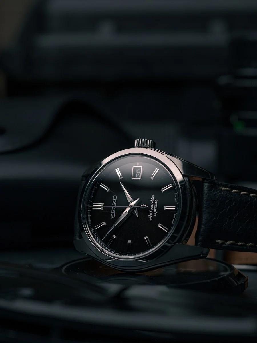 Vòng Tay Bangle Vàng 18K Đính Kim Cương PNJ